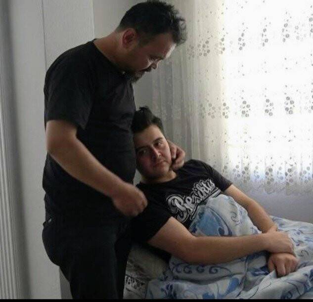 Hiç tanımadığı üniversiteli genci sebepsiz yere böyle bıçakladı