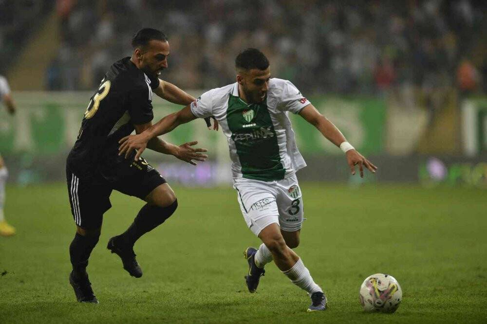 TFF 2. Lig: Bursaspor: 0 - Esenler Erokspor: 3