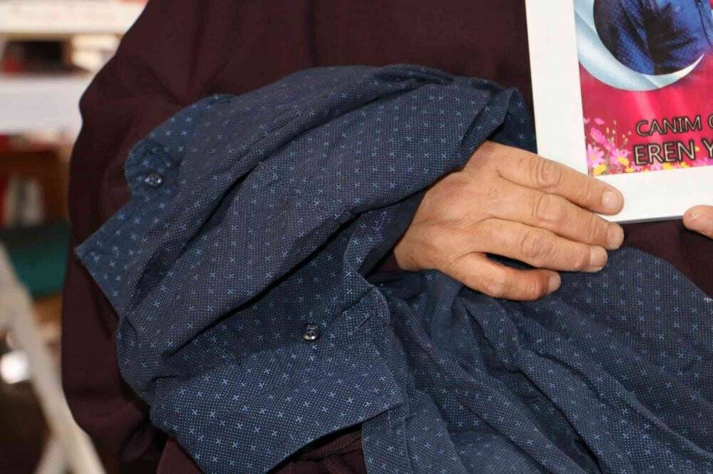 Kemoterapi tedavisini bırakan anne 4 yıldır oğlu için evlat nöbetinde