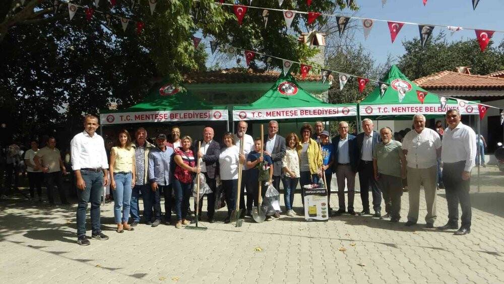 Menteşeli kavun üreticileri kıyasıya yarıştı