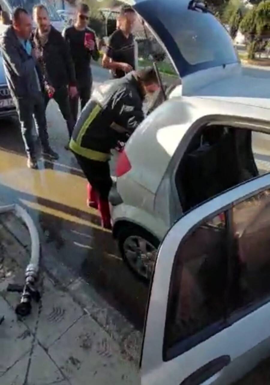 Bagajdaki mangal kömürü az daha otomobili yakıyordu