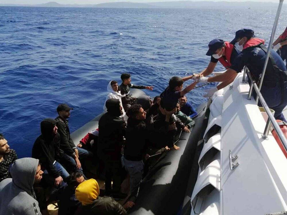 Datça ve Marmaris’te 87 göçmen kurtarıldı