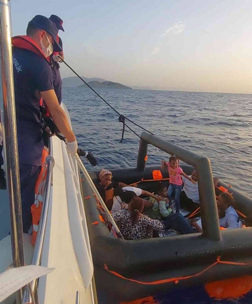 Datça ve Marmaris’te 87 göçmen kurtarıldı