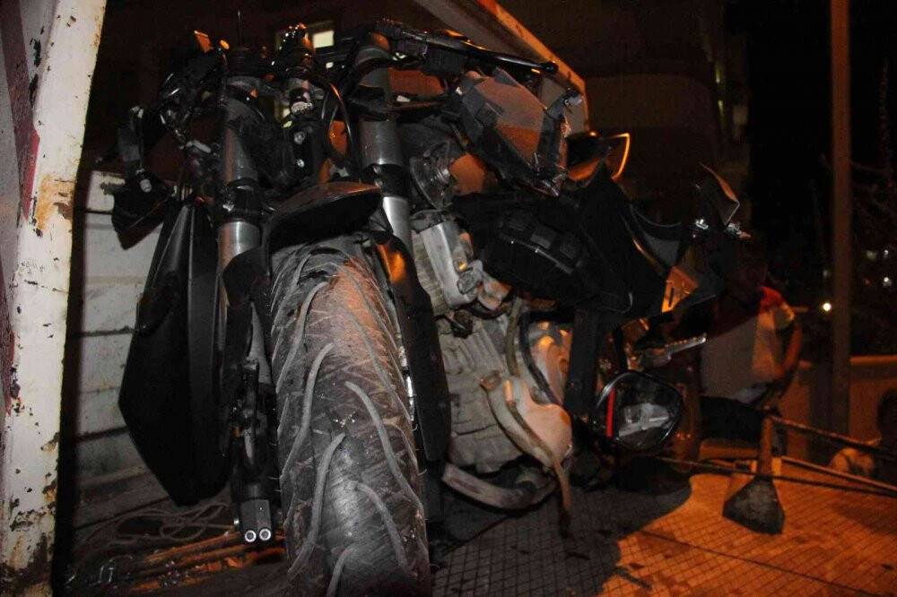 Kilis’te otomobil ile motosiklet çarpıştı: 2 yaralı