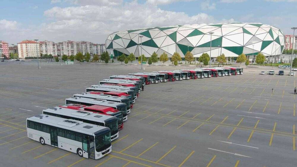 Konya Büyükşehir Belediyesi 28 otobüsü daha teslim aldı