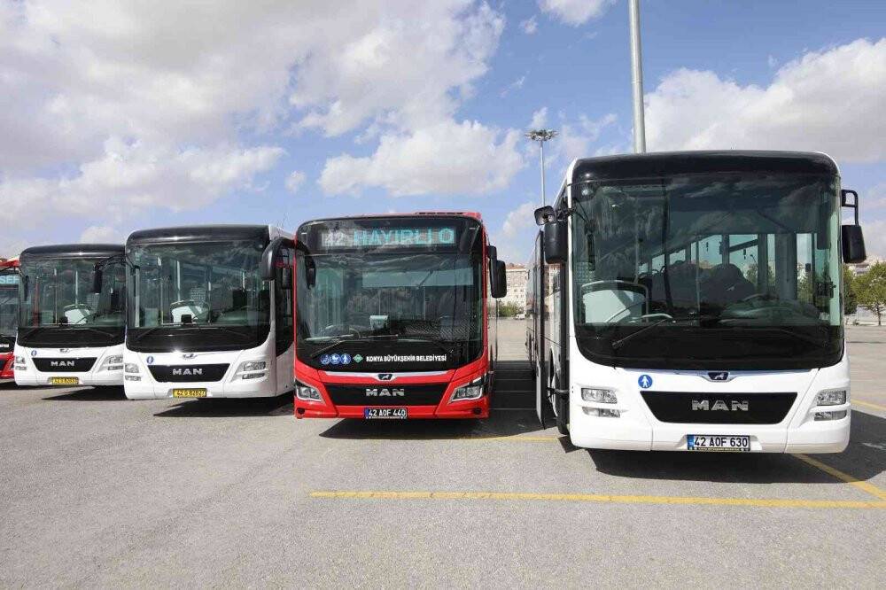 Konya Büyükşehir Belediyesi 28 otobüsü daha teslim aldı