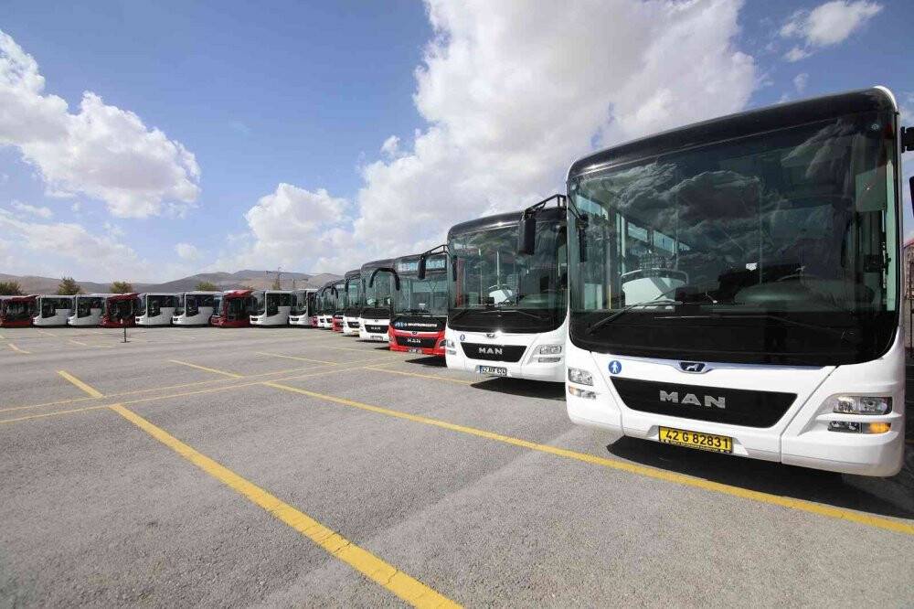 Konya Büyükşehir Belediyesi 28 otobüsü daha teslim aldı