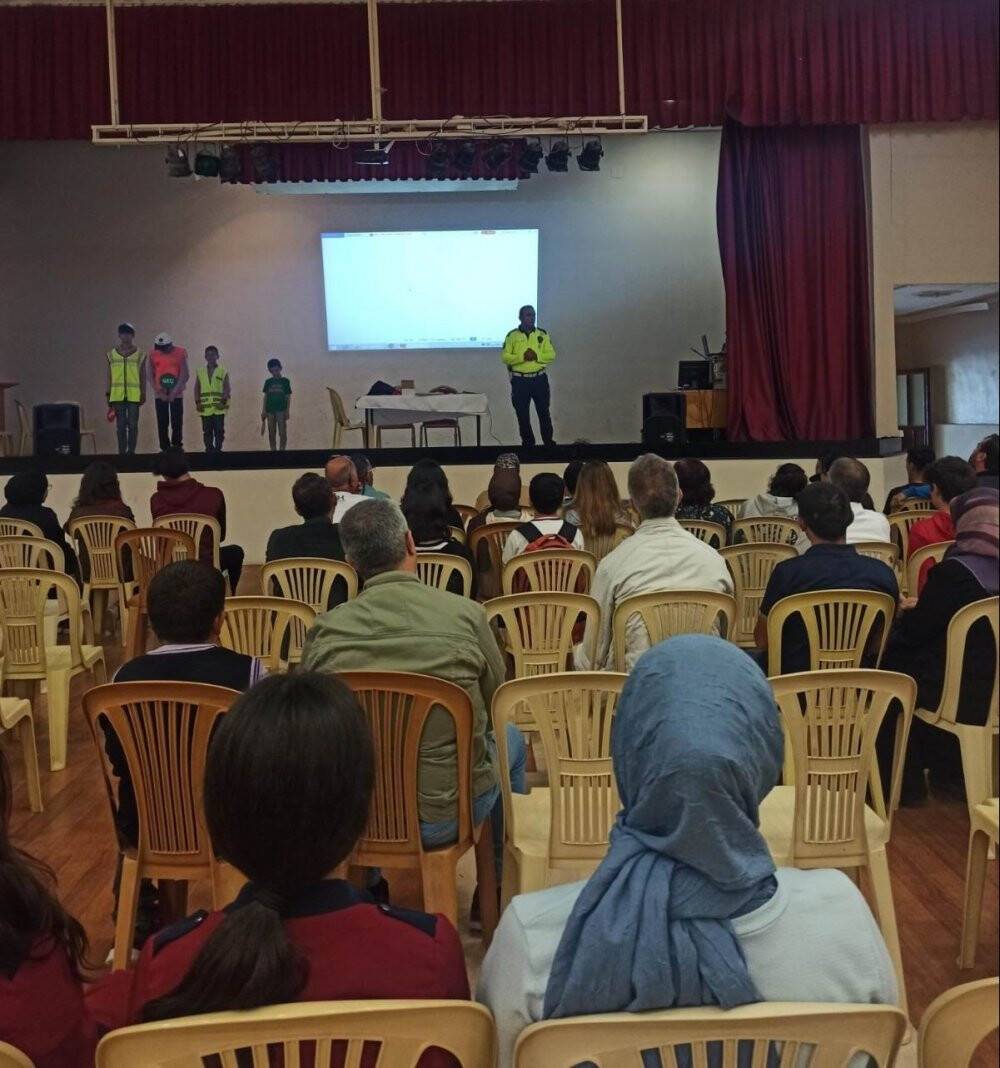 Ereğli’de öğrenciler “Trafik Dedektifi” oldu