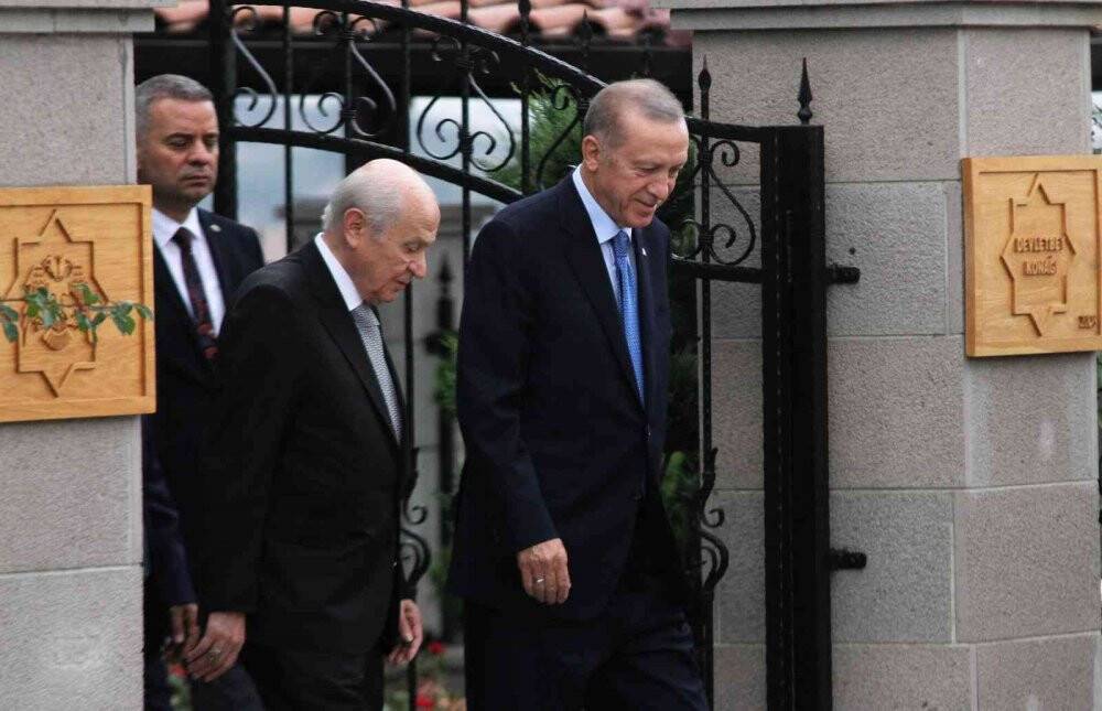 Cumhurbaşkanı Erdoğan, MHP Genel Başkanı Bahçeli ile bir araya geldi