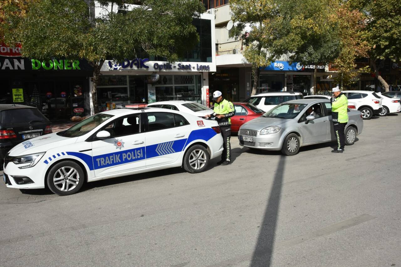 konya-emniyeti-yaya-denetim-6.jpeg