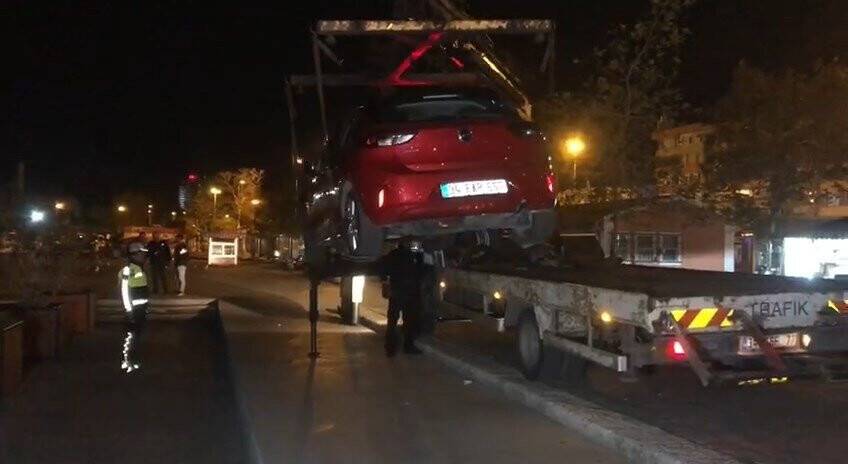 Polisin "Dur" ihtarına uymayan araç kovalamaca sonucunda yakalandı