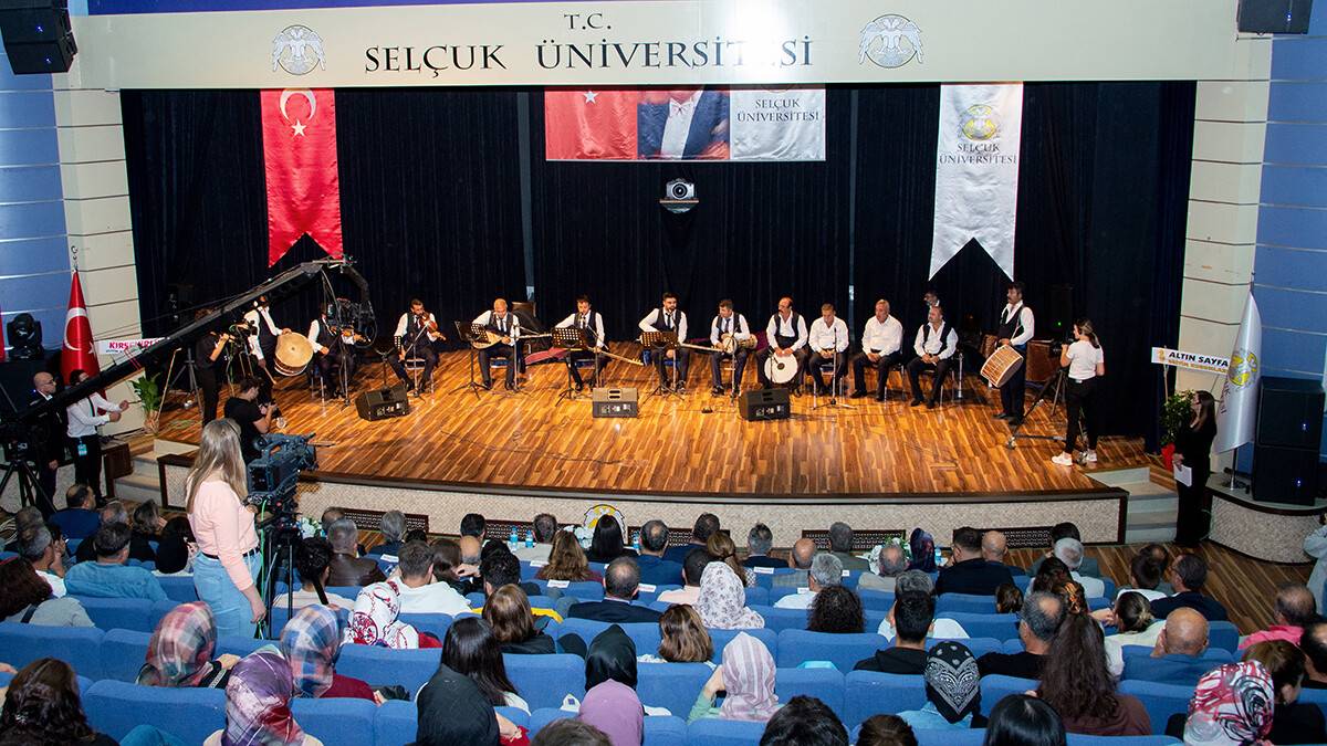 selcuk-universitesinde-halk-ozani-neset-ertasi-anma-programi-4.jpg