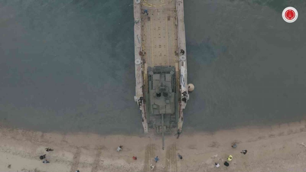 Anadolu gemisinin tank operasyonu testleri başarıyla gerçekleşti