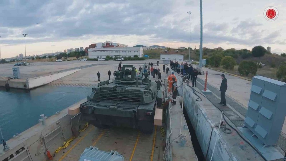 Anadolu gemisinin tank operasyonu testleri başarıyla gerçekleşti