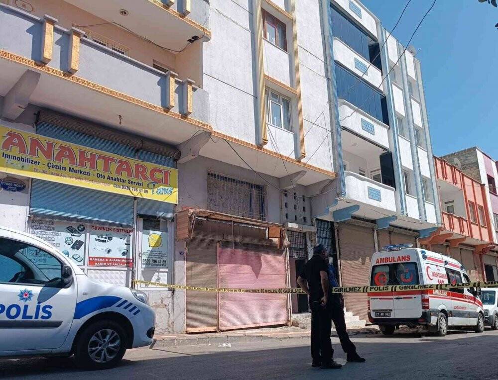 İki aylık bebek bıçaklanarak öldürülmüş halde bulundu