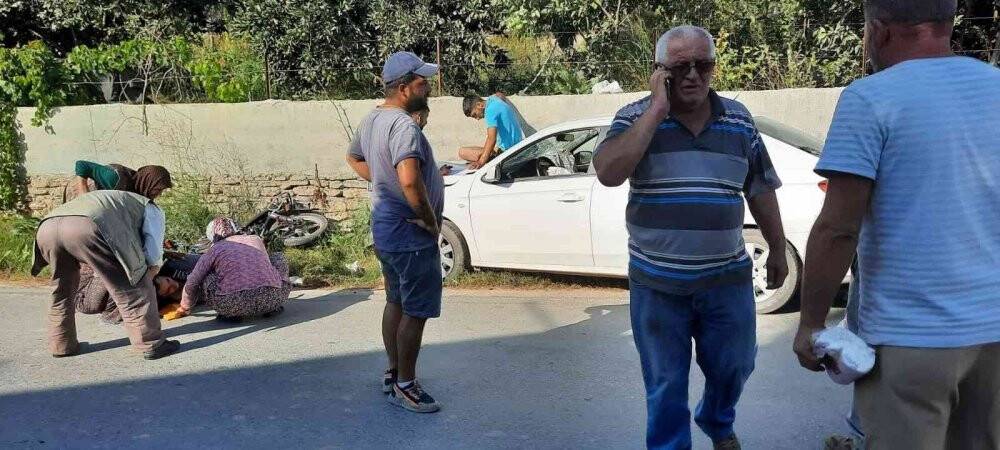 Manavgat’ta motosiklet ile otomobil çarpıştı: 4 yaralı