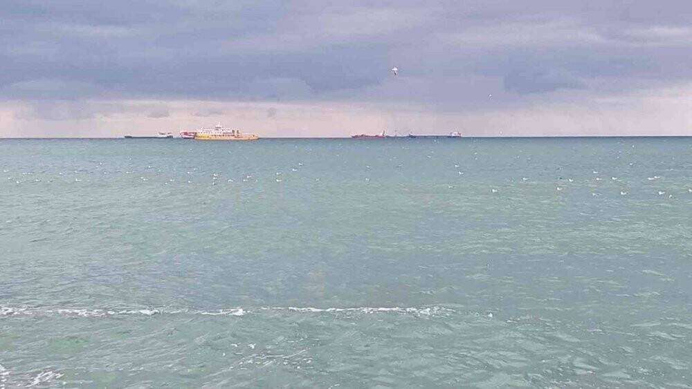 Marmara Denizi’nde ulaşıma poyraz engeli