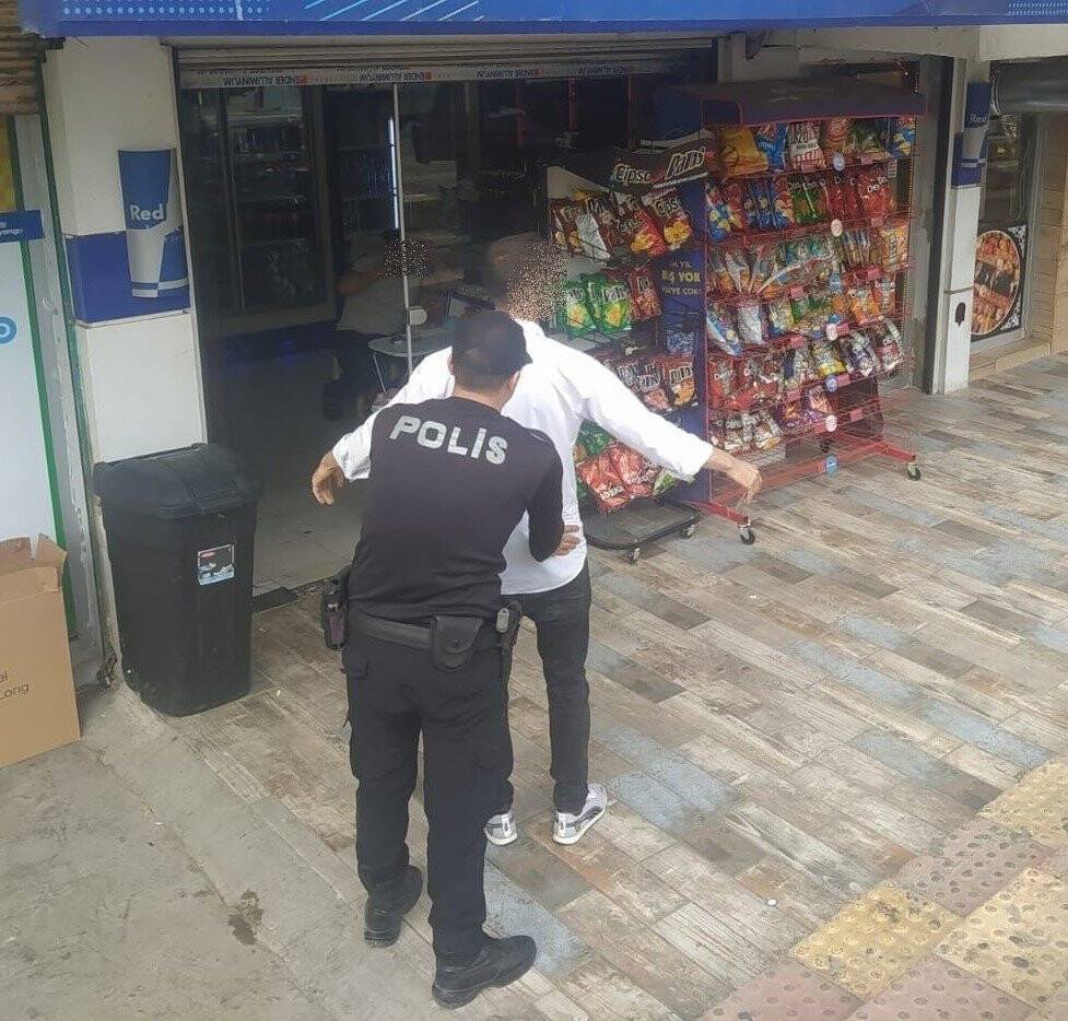 Aranan 12 şahıs yakalandı