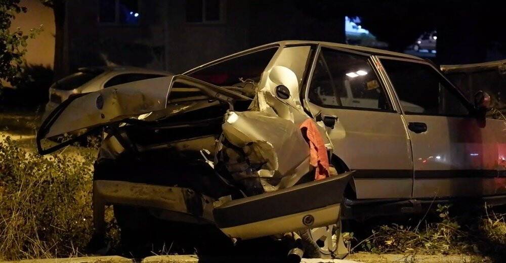 Edirne’de iki otomobil çarpıştı: 3 yaralı