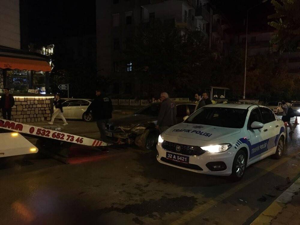 Isparta’da trafik kazası: 4 yaralı