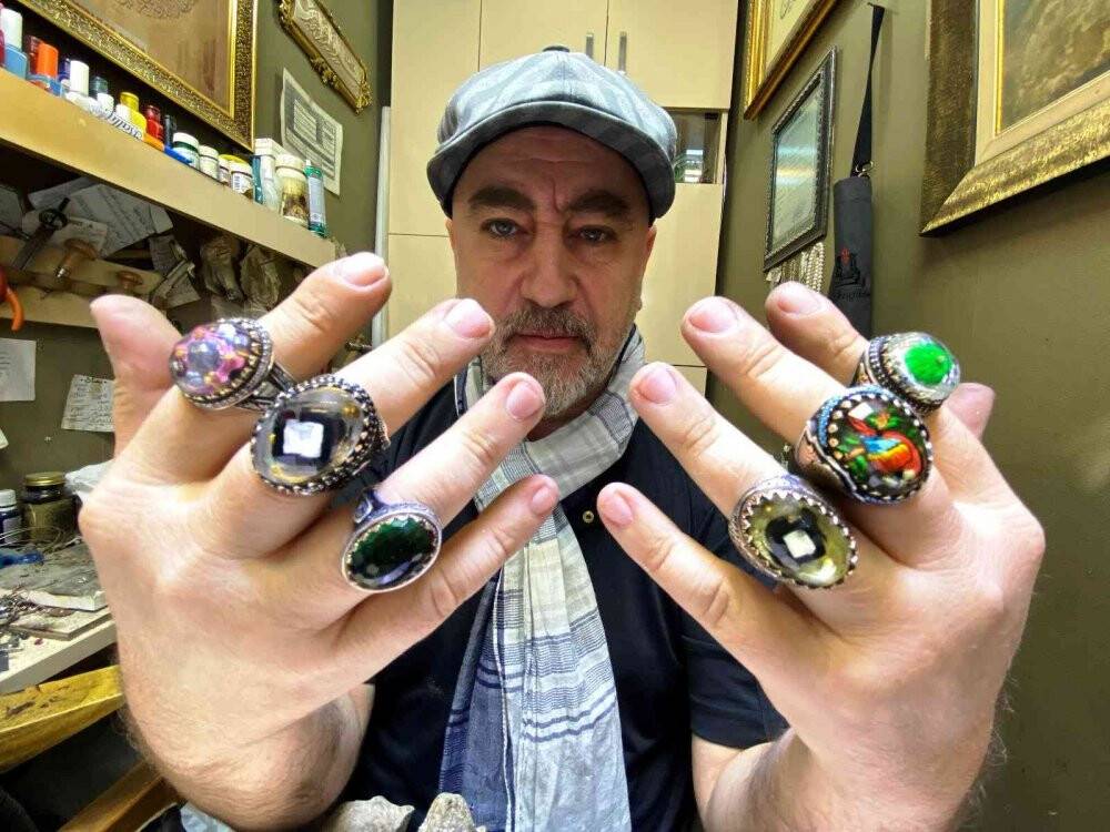 Tarihi mekanları yüzüklere sığdırıyor