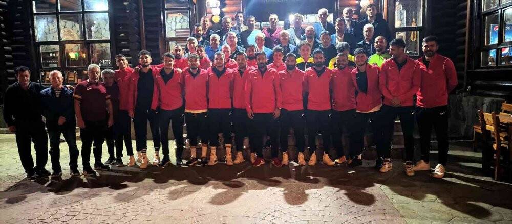 Başkan Akkaya’dan Akşehirspor’a motivasyon yemeği