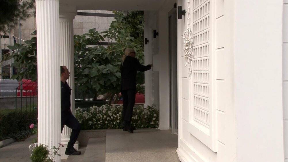 Ev hapsi kaldırılan Gülşen, karakola gelerek imza attı