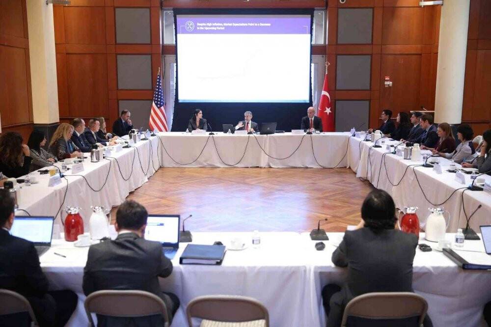 Hazine ve Maliye Bakanı Nebati’den ABD-Türkiye İş Konseyi temsilcileri ile toplantı