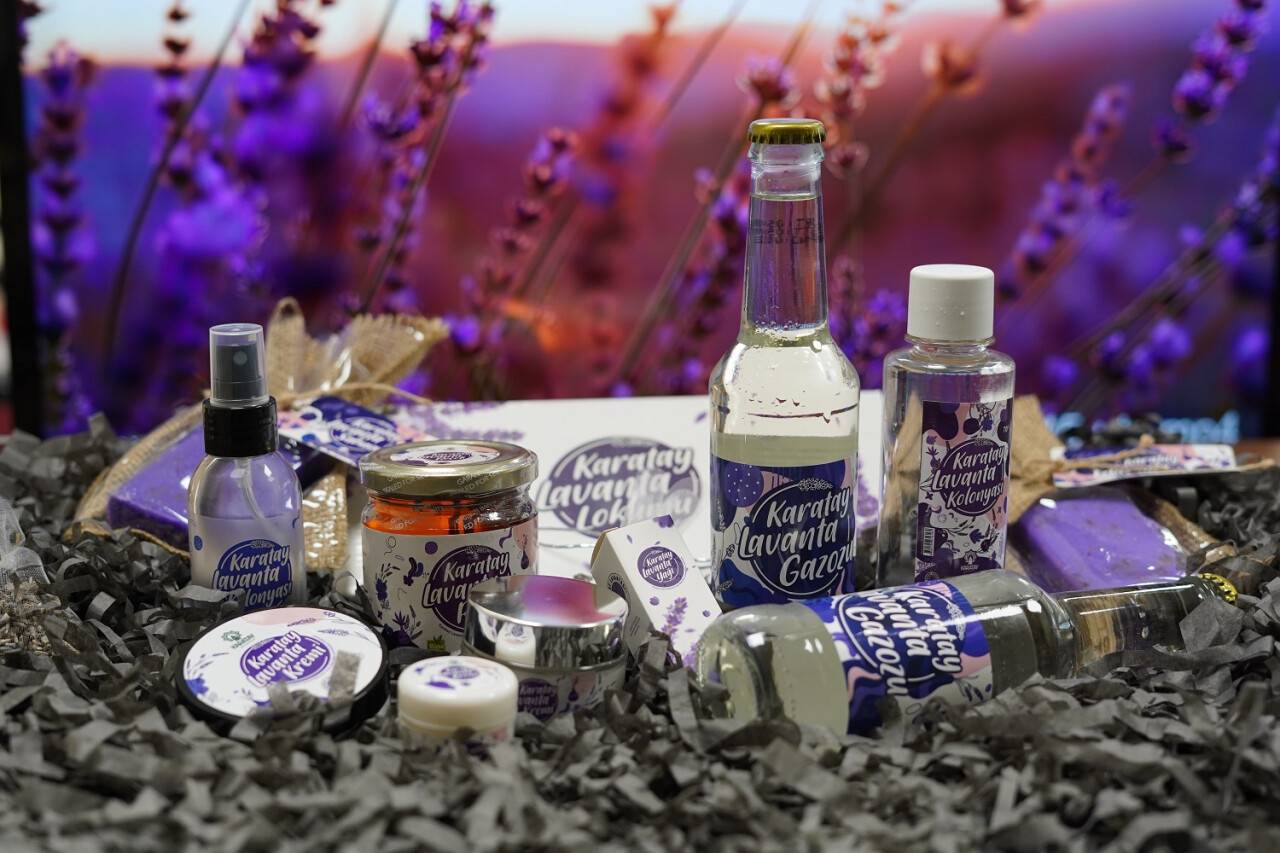 karatayin-lavantasi-uretim-ekonomisine-katki-sagliyor-10.jpg