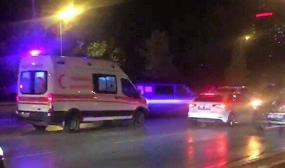 Yağışın ardından 10 aracın karıştığı zincirleme kazada 2 kişi yaralandı