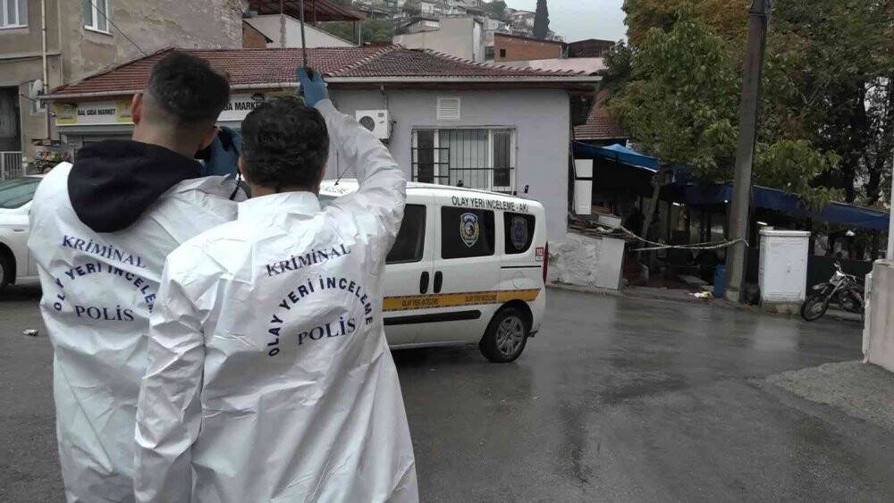 Amcasını kalbinden bıçakladı