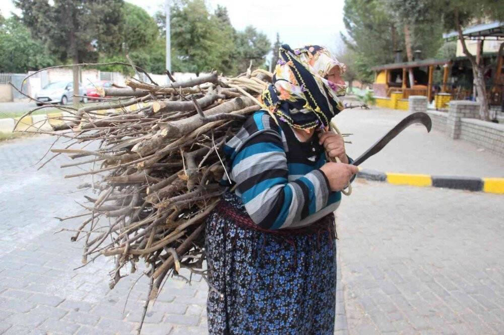 72 yaşındaki Hikmet Nine’nin anlamlı davranışı