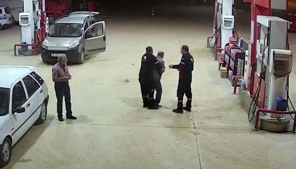 Benzinlikte hayat kurtaran hamle kamerada