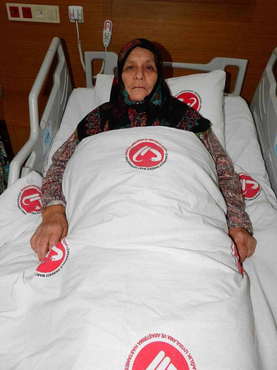 (Özel) Böbreğindeki taş 100 parçaya ayrılarak çıkarıldı