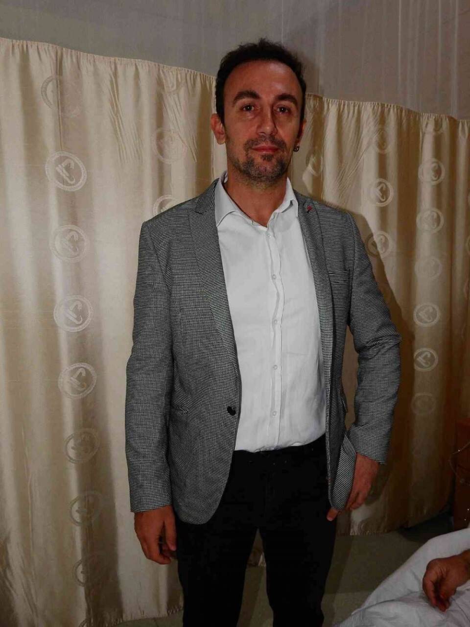 (Özel) Böbreğindeki taş 100 parçaya ayrılarak çıkarıldı