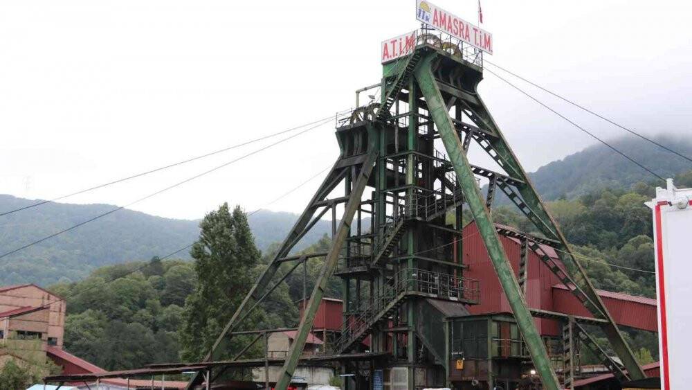 41 madencinin öldüğü ocağın kuyu vincini kuran emekli madenci gözyaşlarına boğuldu