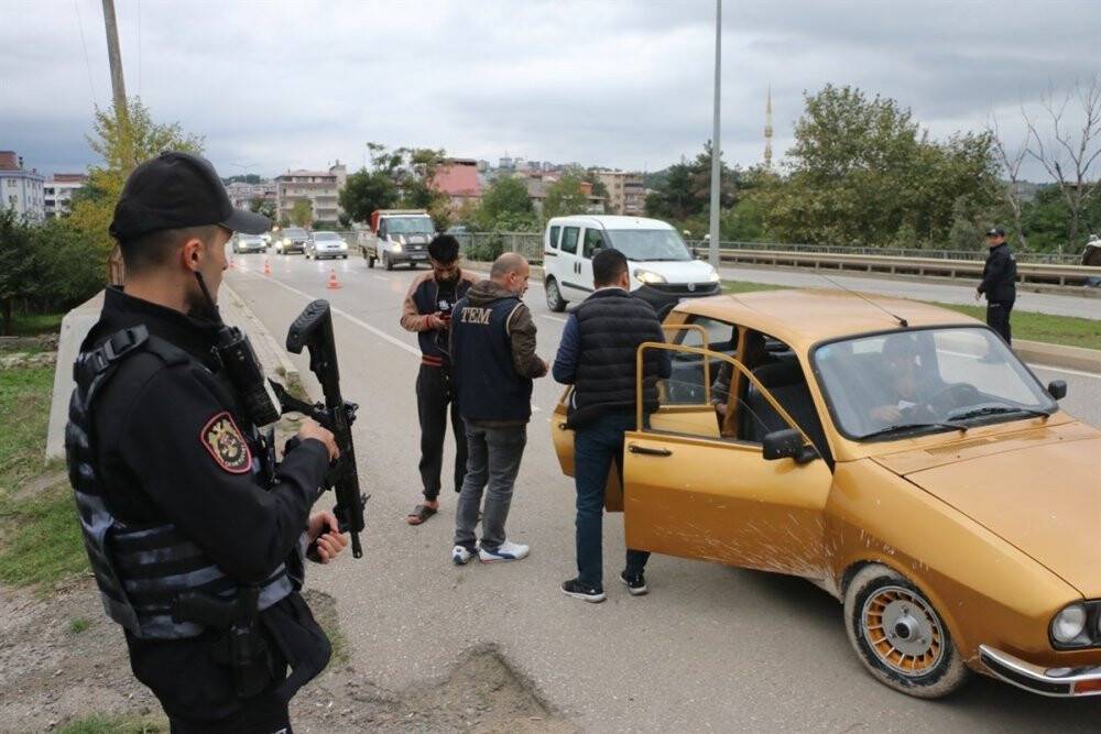 Huzurlu Sokaklar ve Terör Suçları’nda 706 şahıs yakalandı