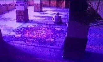 Namaz kılarken kalp krizi geçiren adam hayatını kaybetti, o anlar kameraya yansıdı