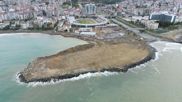 Akçaabat yeni stadına kavuşuyor