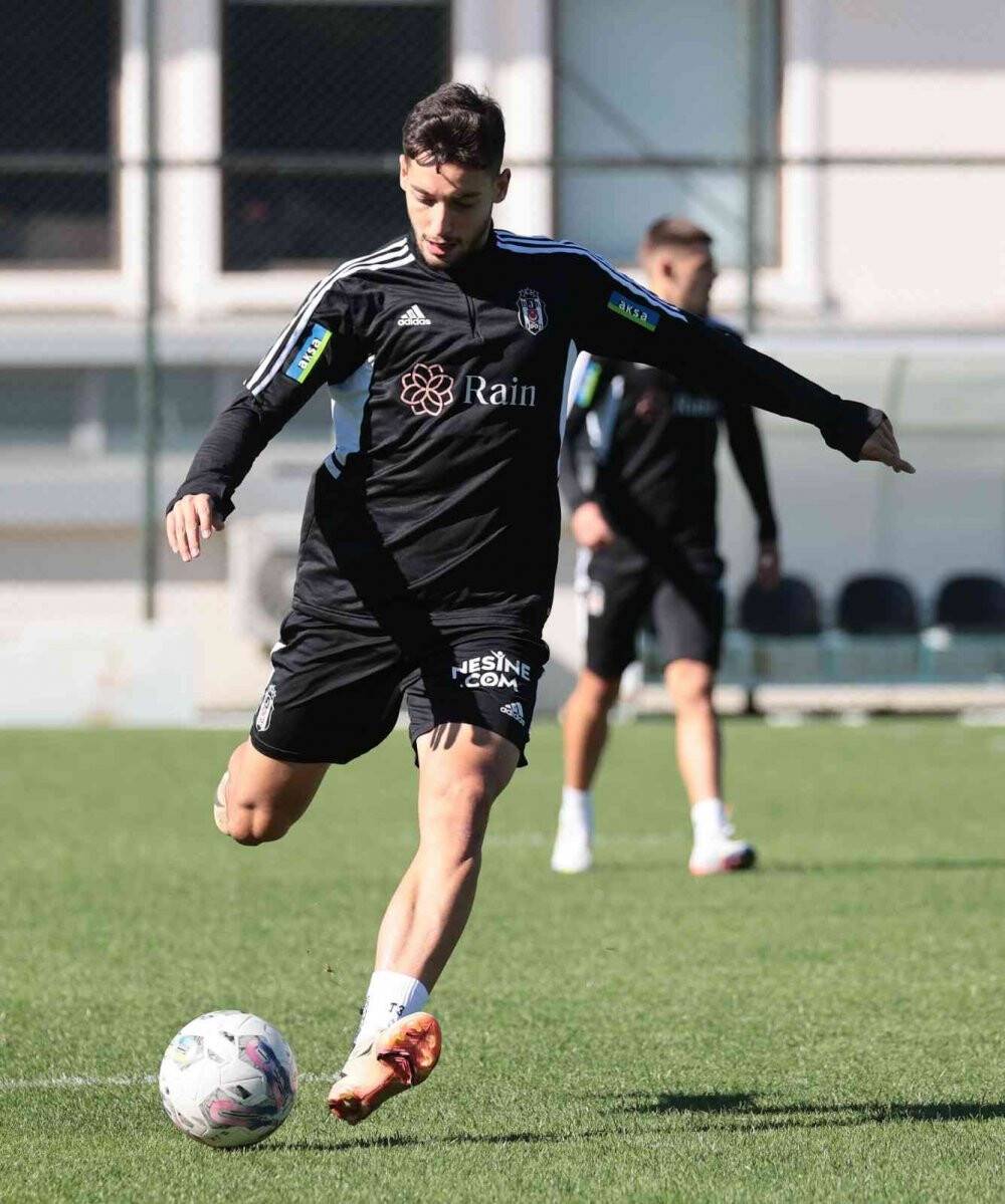 Beşiktaş taktik ve kondisyon çalıştı