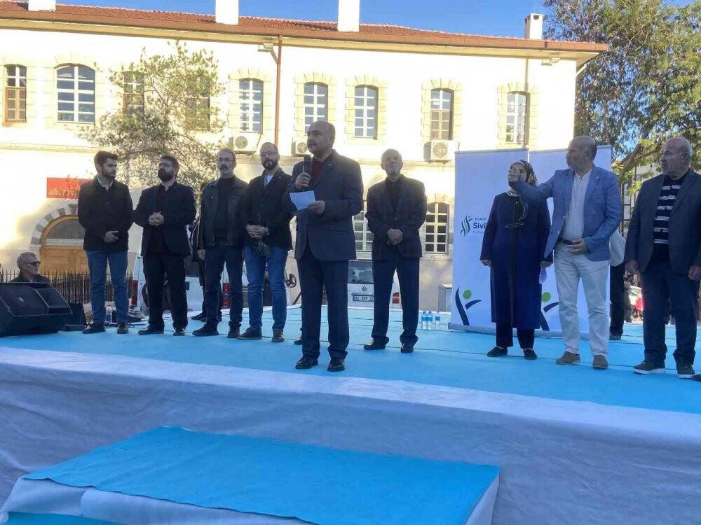 Konya’da LGBT’ye karşı aile yürüyüşü