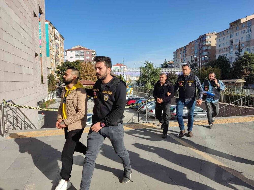 2 akrabasının evini kundaklayan şüpheli tutuklandı