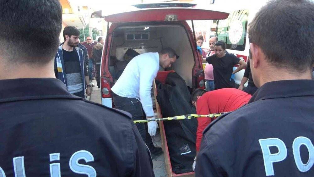 2 gündür aranan yaşlı adam evinin karşısındaki metruk evde ölü bulundu