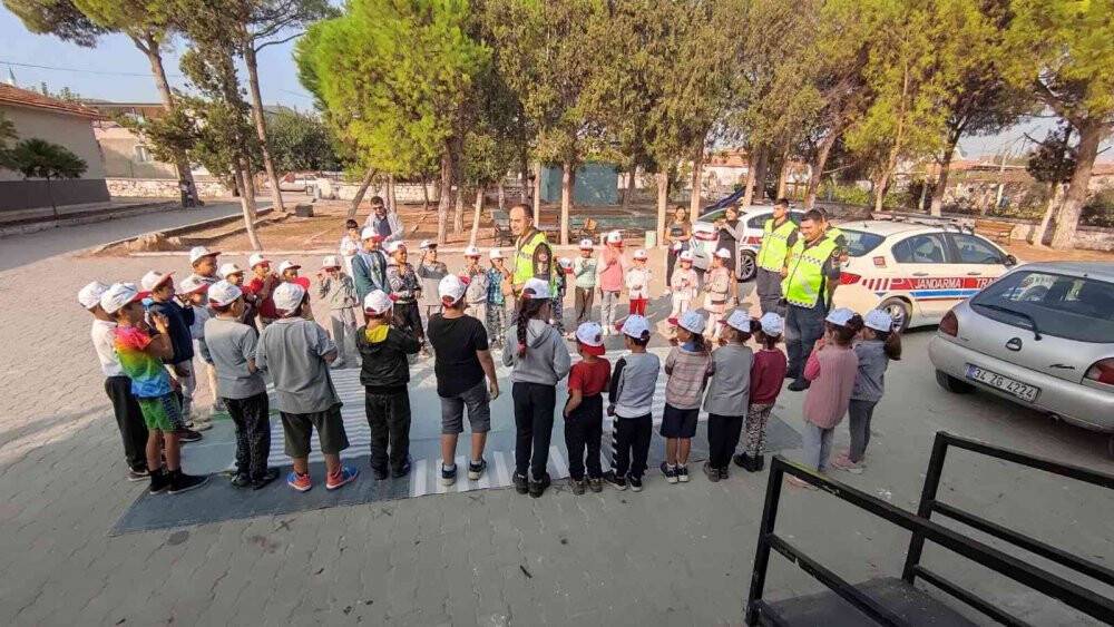 Aydın’da 117 öğrenci “trafik dedektifi” oldu