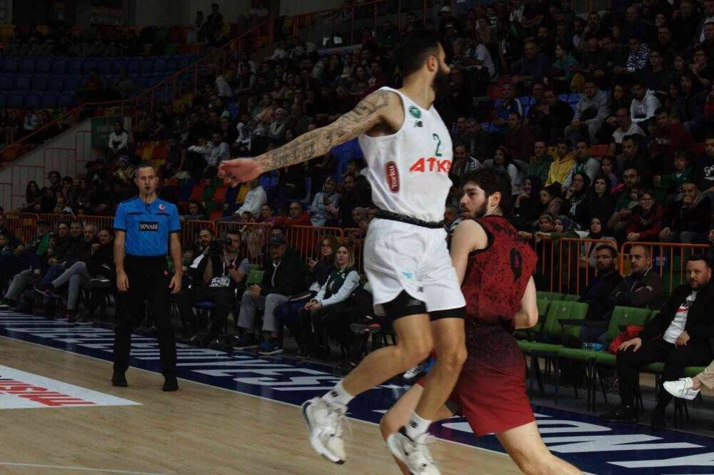 Basketbol Süper Ligi: Konyaspor: 78 - Gaziantep Basketbol: 76