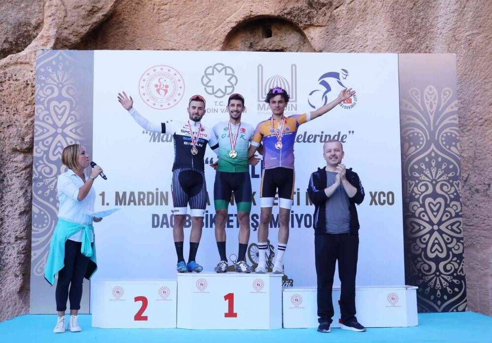 Mardin’de bisikletçiler, Dara Antik Kenti’nde pedal çevirdi