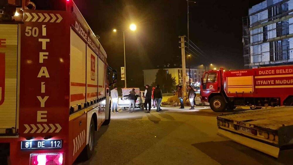 Seyir halindeki otomobilde yangın çıktı