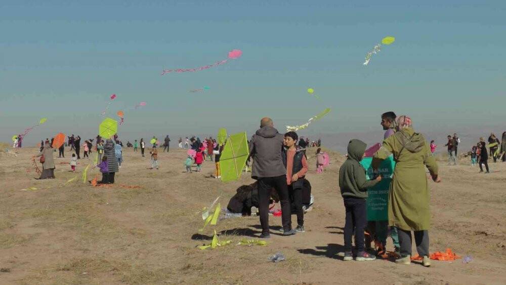 Uçurtma şenliğinde küçük büyük herkes eğlendi