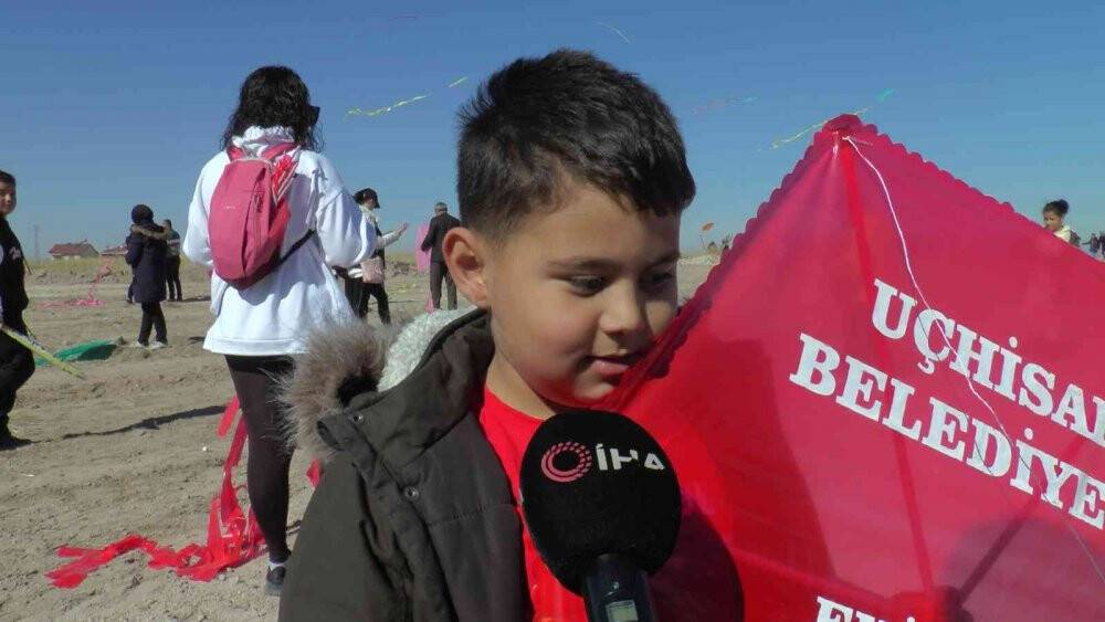 Uçurtma şenliğinde küçük büyük herkes eğlendi