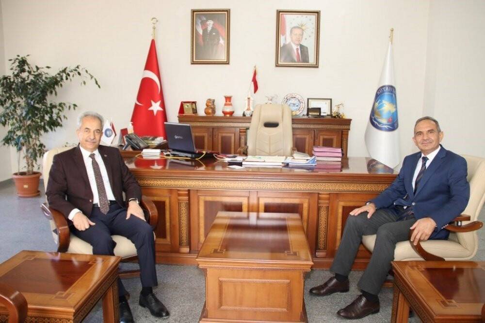 Akşehir Belediye Başkanı Salih Akkaya Kütahya’da